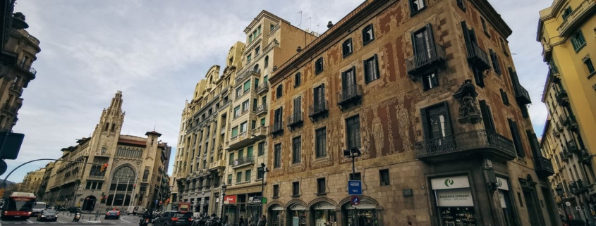 cómo funciona el arraigo socioformativo en España